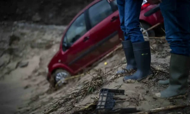 Hochwasser in Spanien: bisher 62 Todesopfer in Valencia